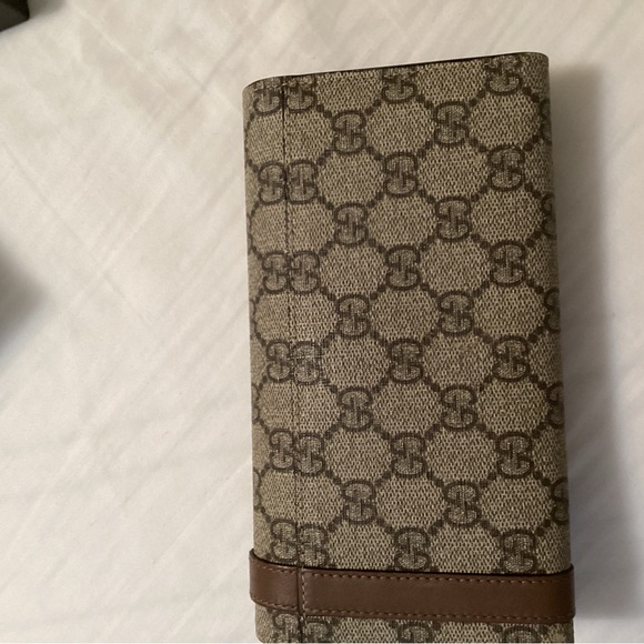 authentic gucci long wallet. - Picture 9 of 12